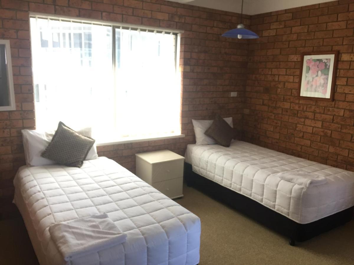 Golden Sands Motor Inn Форстер Екстер'єр фото