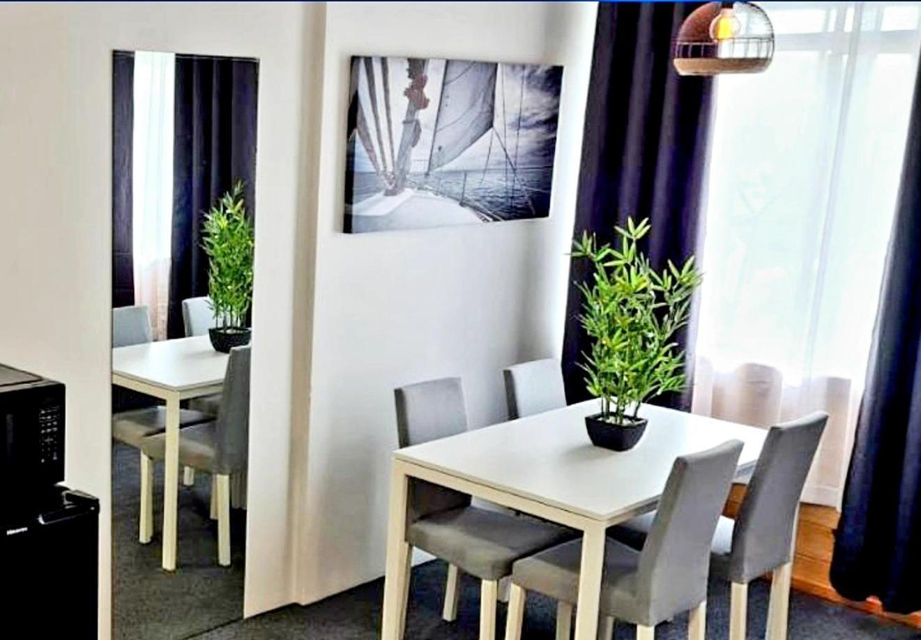 Golden Sands Motor Inn Форстер Екстер'єр фото