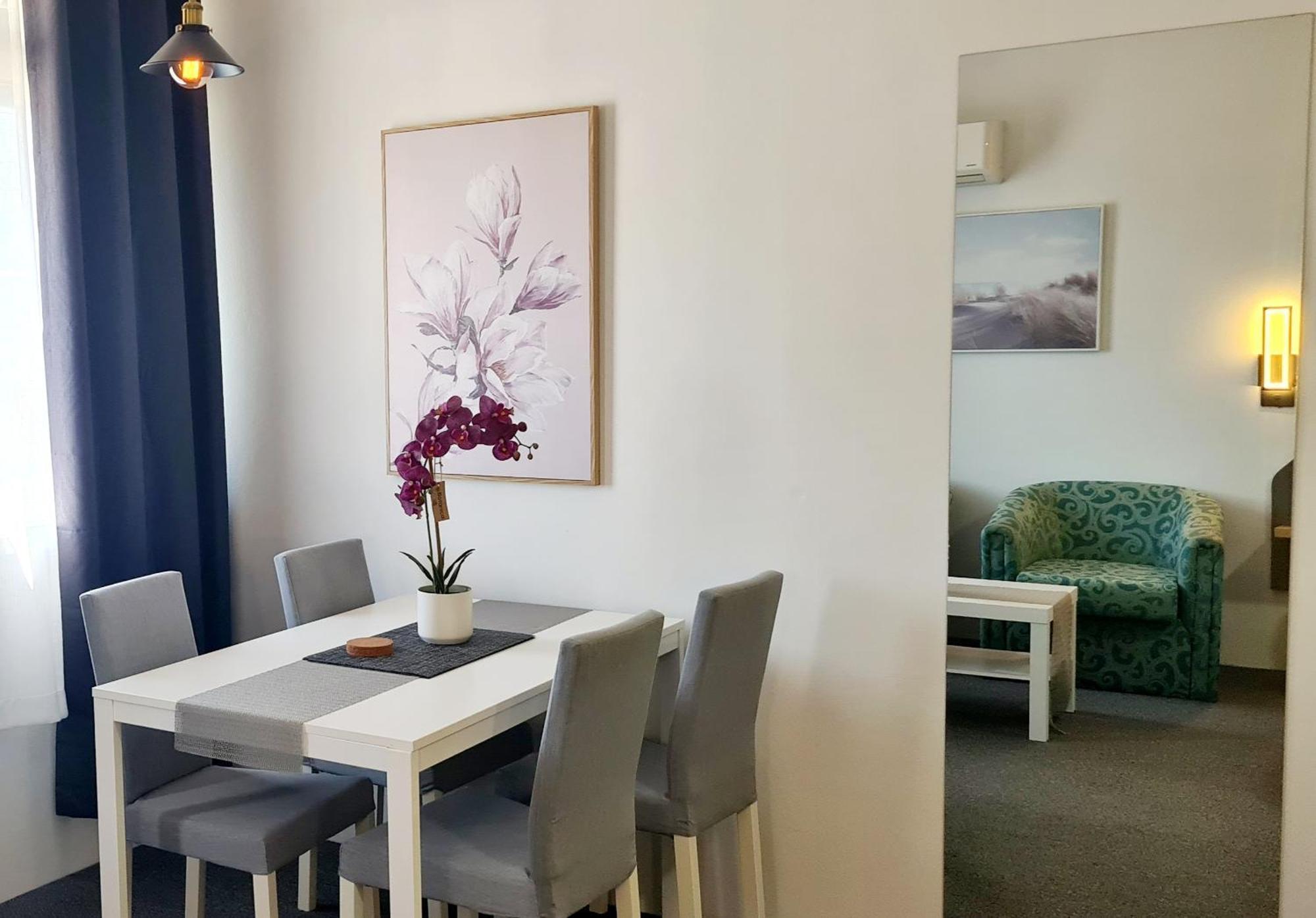Golden Sands Motor Inn Форстер Екстер'єр фото