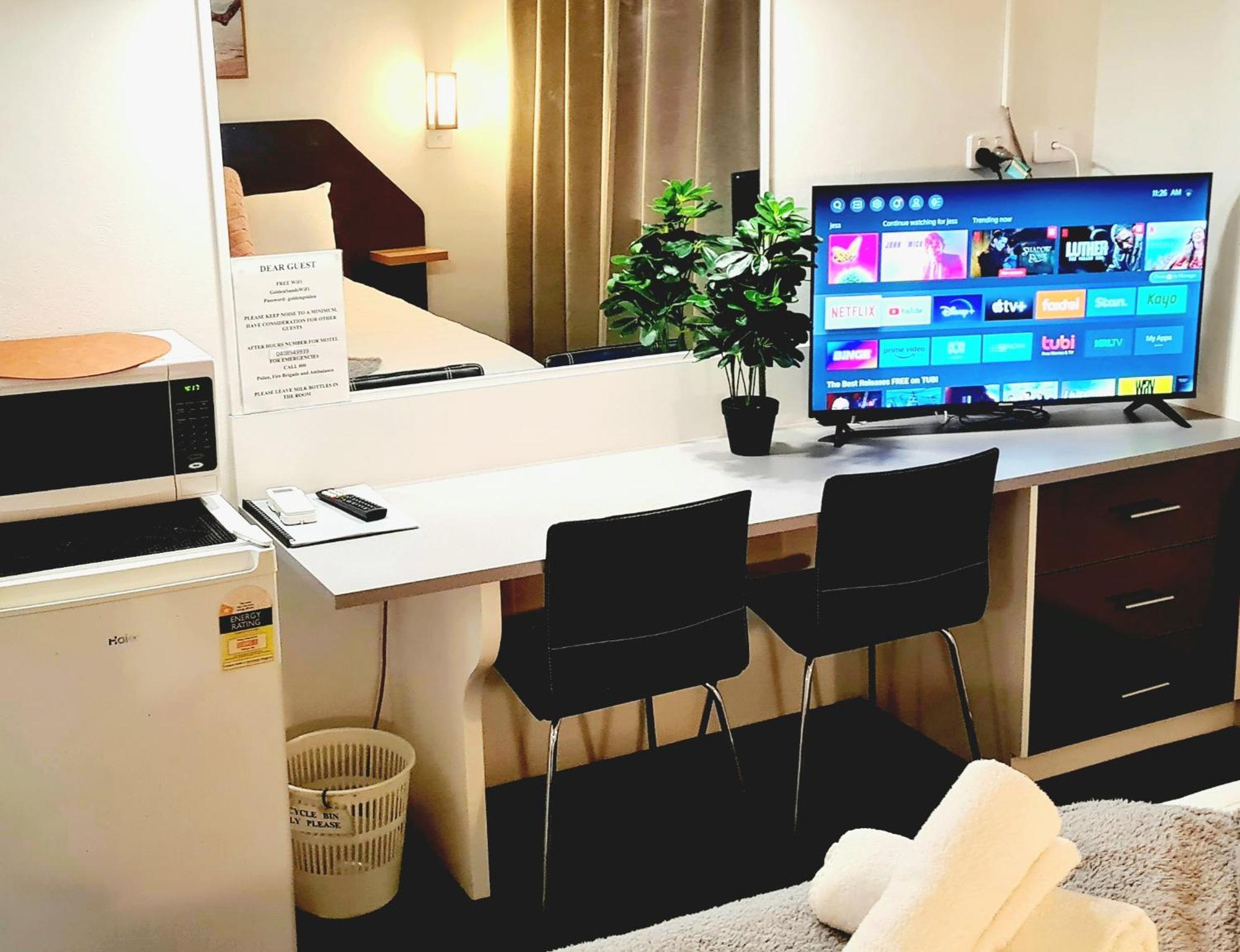 Golden Sands Motor Inn Форстер Екстер'єр фото